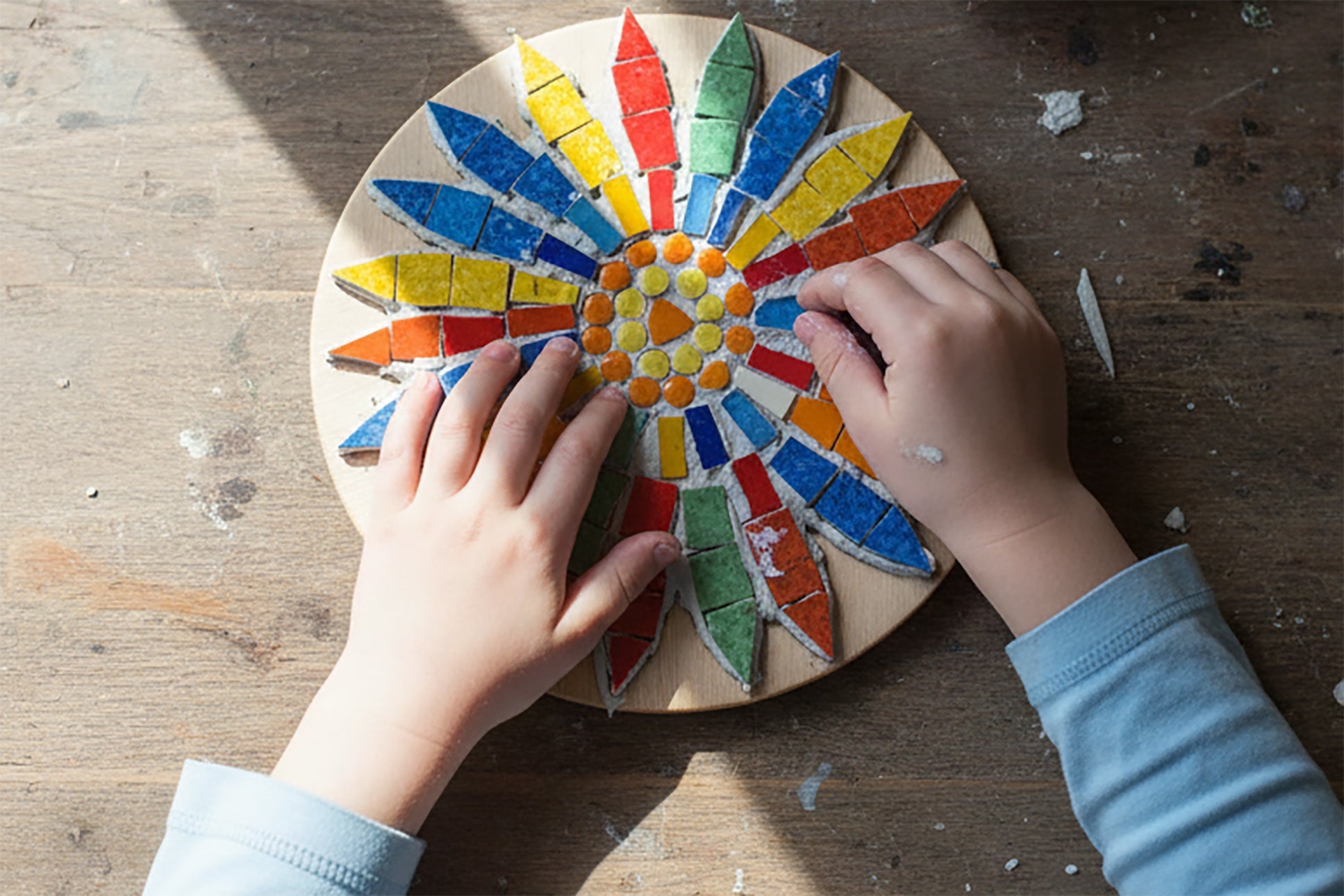Creative Summer Starts Here: The Ultimate Summer Craft Guide for Camps, VBS, and Youth Events