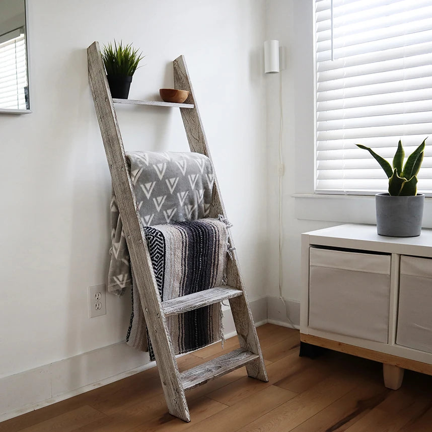 Distressed White Blanket Ladder